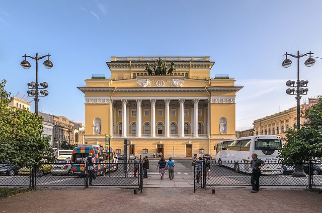 1024px-Alexandrinsky_Theatre_overview.jpg