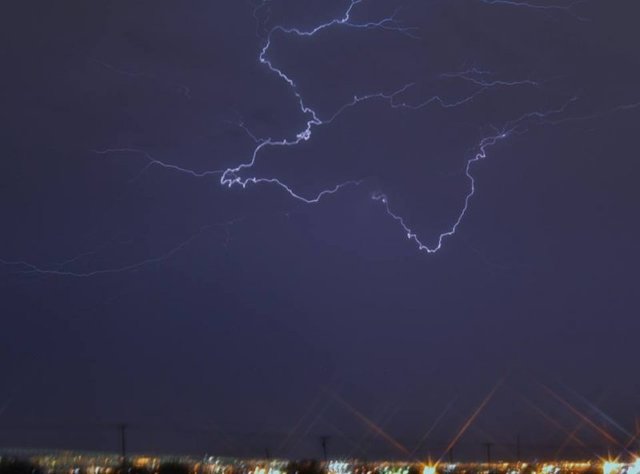 pareidolia-lightning-bird-Ty-Lawrence-Las-Vegas-NV-July-2013-e1472076849480.jpg