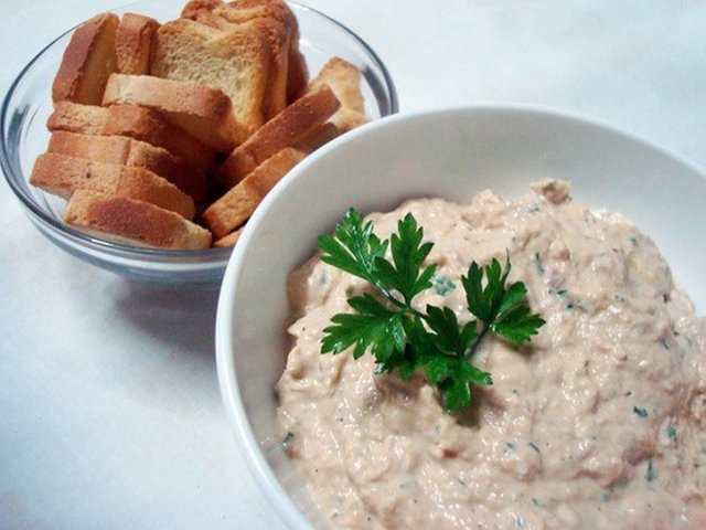 tuna-fish-pate-003.jpg