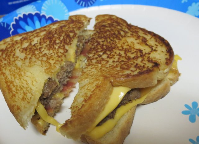 Patty Melt with Bacon and American cheese Jan 28 2017 CROPPED.jpg