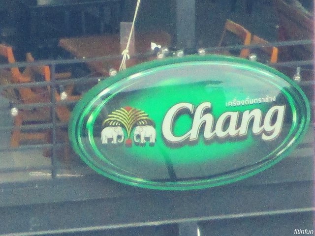Chang beer sign thursday green color challenge fitinfin.jpg