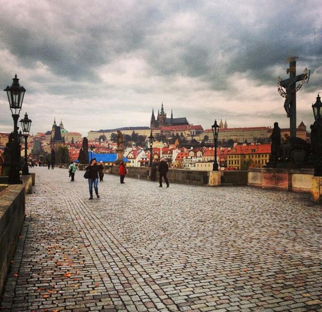 charles bridge 1.jpg