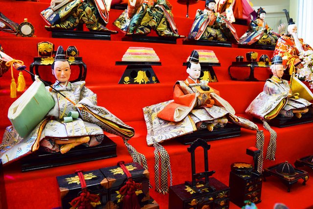 kagoshima dolls 2 - robbieallenart.jpg