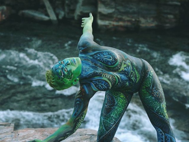 Bodypainting-that-speaks-about-human-and-nature-relationship-by-artist-Vilija-Vitkute-591db68f2e9a4__880.jpg