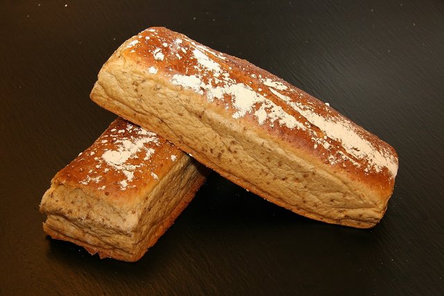 french-coarse-country-bread-1613878_1280.jpg