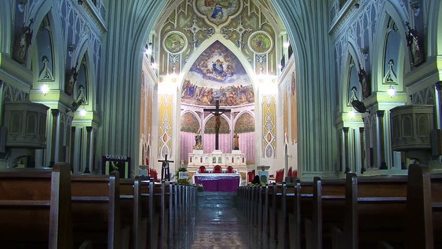 inside_church_1.jpg