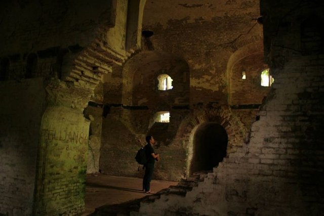 benteng-karangbolong-750x500.jpg
