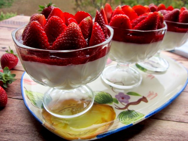 Strawberry-Cream.jpg