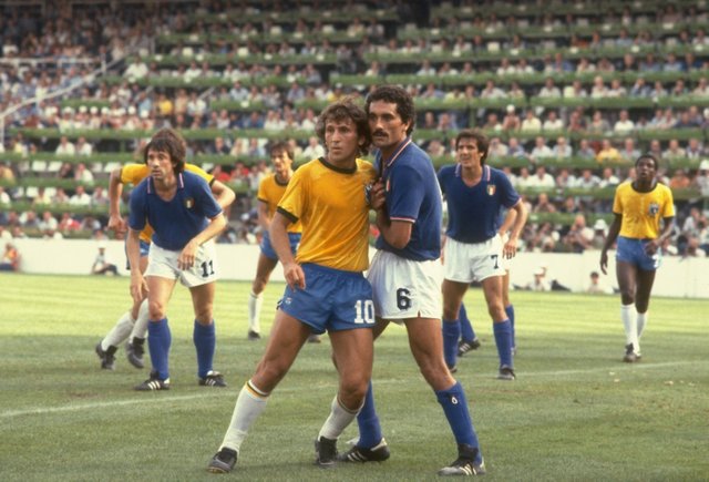 Italy-Brazil-1982-Zico-c-forzaitalianfootball.jpg