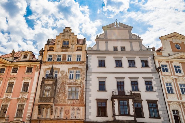 prague buildings3.jpg