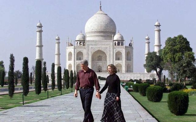 taj-mahal-story-647_122616073139.jpg