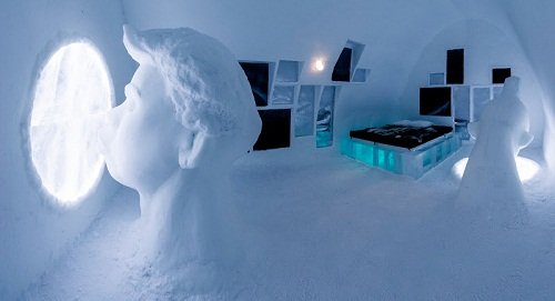 icehotel_narcissus_photo_christopher_hauser.jpg