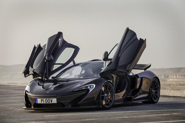 mclaren-p1-bahrain-300-1-1500x1000.jpg