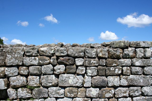 Hadrians Wall - Fort Wall.jpg