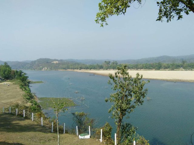 Birisiri Lake.jpg