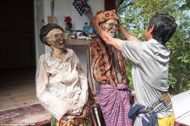 1409926165998_wps_13_TORAJA_INDONESIA_AUGUST_2.jpg