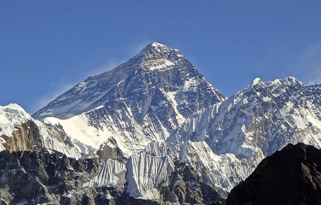 mount-everest.jpg