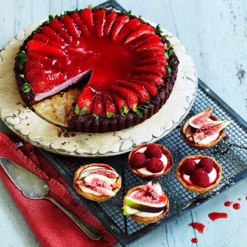 Strawberry-mousse-tart.jpg