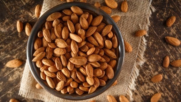 almonds-620x350_620x350_51486619677.jpg