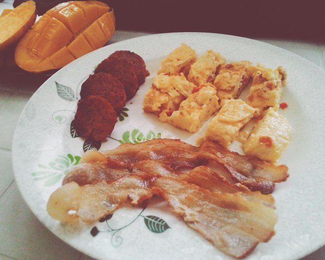 Embutido + Egg Rolls (Cheese) + Bacon + Ripe Mango.jpg