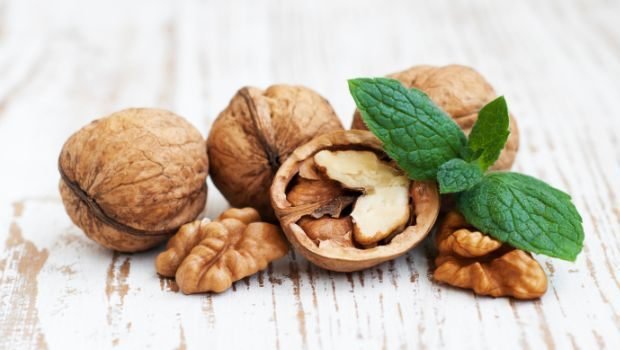 walnuts-620_620x350_81479554211.jpg