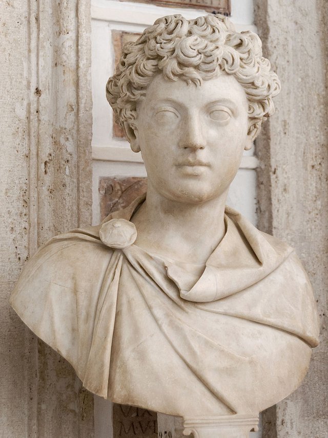 800px-Young_Marcus_Aurelius_Musei_Capitolini_MC279.jpg