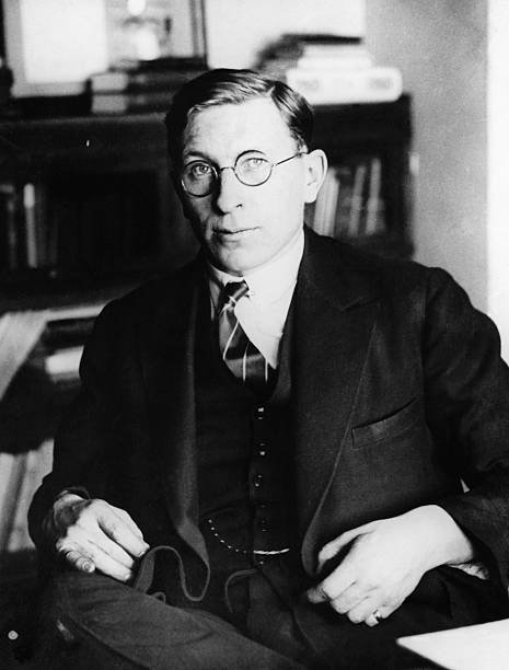 the-canadian-physiologist-frederick-banting-he-shared-the-1923-nobel-picture-id613496558.jpg