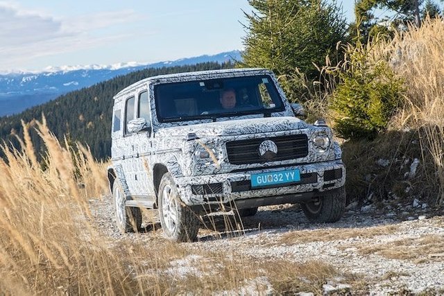 2019-Mercedes-Benz-G-Class-Prototype-Front-Three-Quarters-in-Motion.jpg