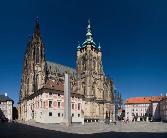 Prague Castle.jpg