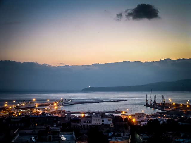 09_26_03_Tangier_port.jpg