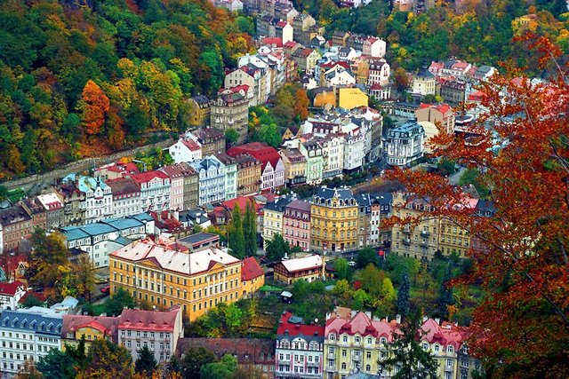 Karlovy_Vary_Czech.jpg