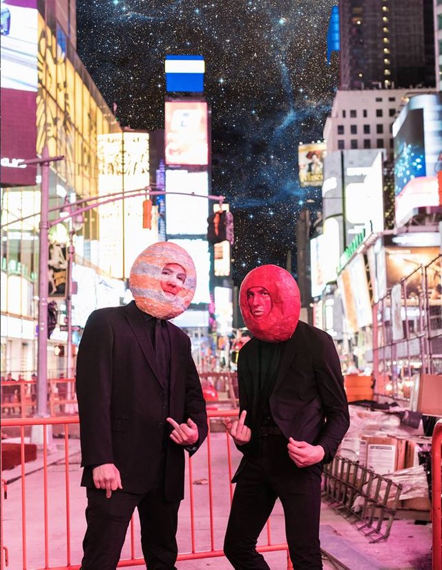 mars_jups_times_square.jpg