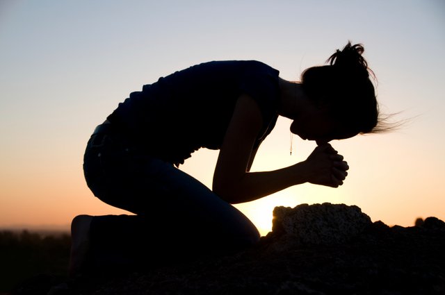 prayer-on-my-knees4.jpg