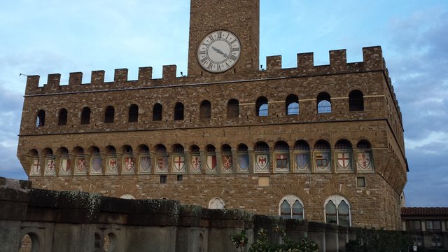 20161122_162135 Florence Florenz, Piazza della Signoria, Palazzo Vecchio.jpg