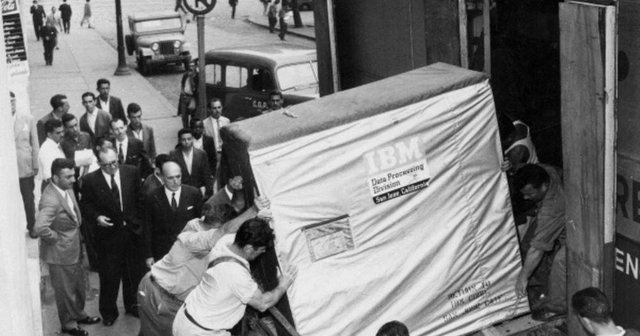 A 5mb Hard Drive Being Shipped By Ibm 1956 Steemit