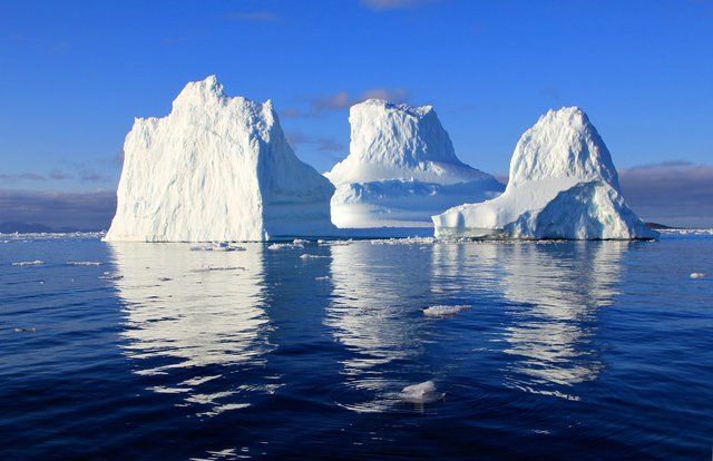 iceberg-471549_1280.jpg