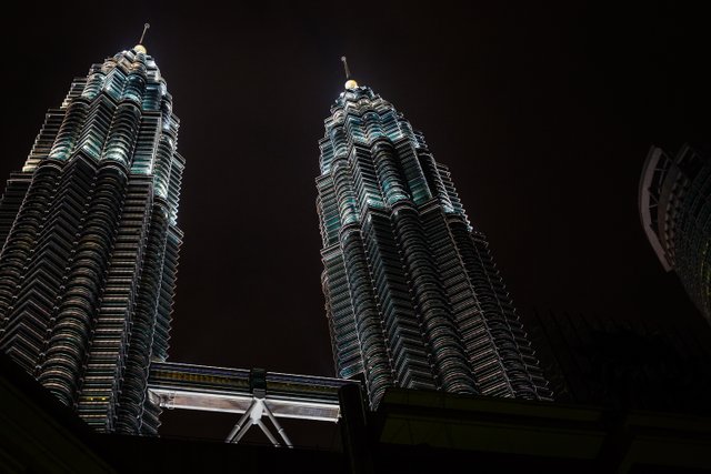 kl by night twin towers4.jpg