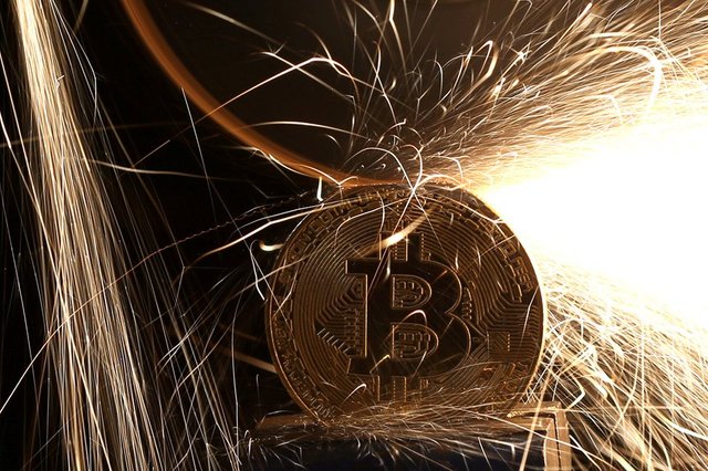 bitcoin-rtr-011418.jpg