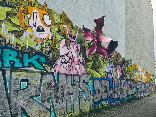 01-mural-graffiti-berlin-1.jpg