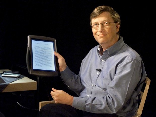 bill-gates- Lenovo XP tablet-2000-1.jpg