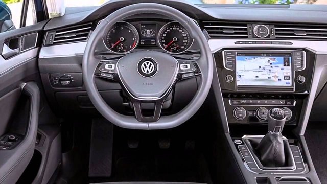 volkswagen passat 2017.jpg