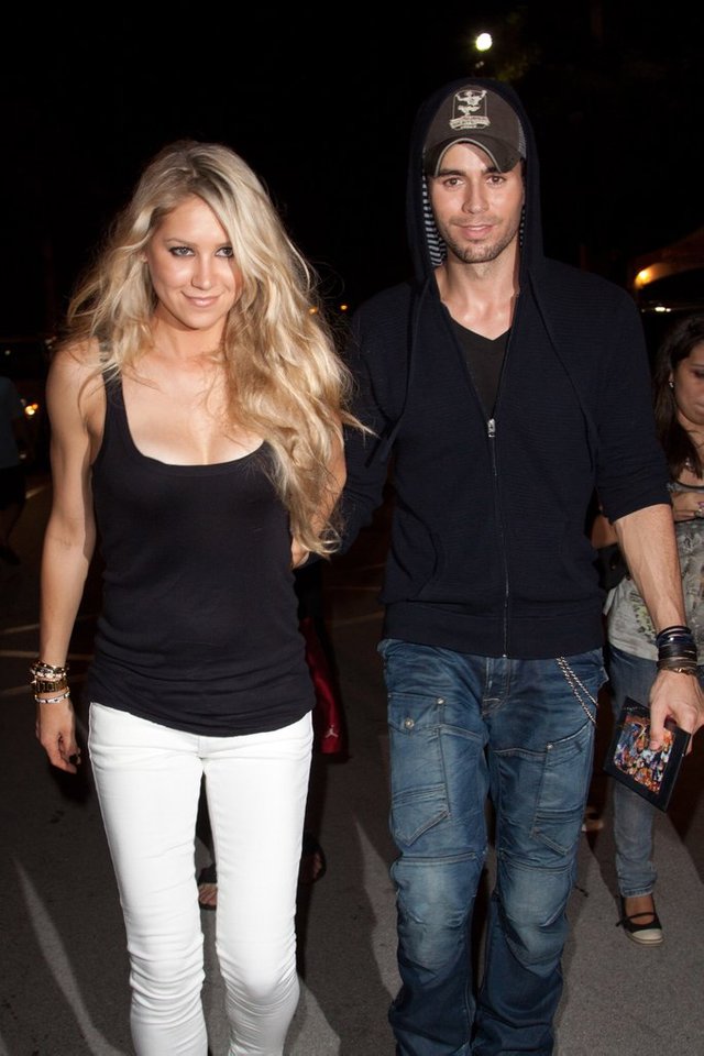 Enrique-Iglesias-Anna-Kournikova-Pictures-Together.jpg