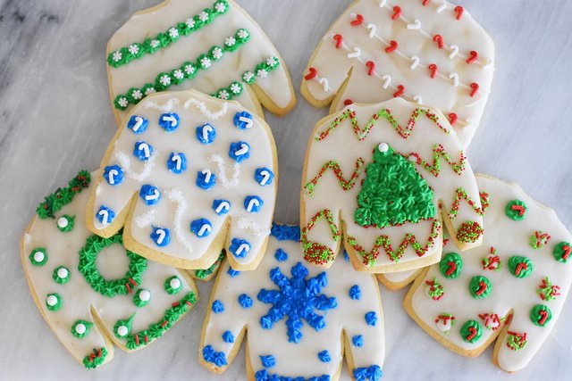 uglysweatercookies-5a09babeec2f640036c5ae28.jpg