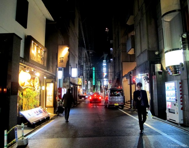 kyoto1_nightscene.jpg