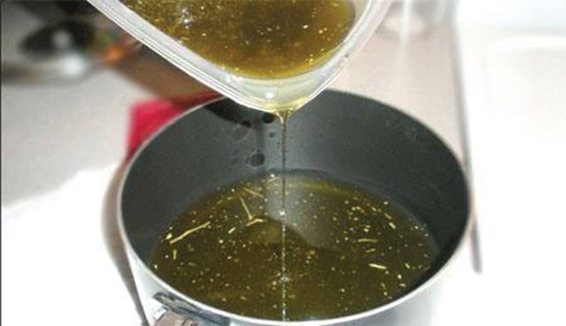 Here’s-The-Homemade-Cannabis-Oil-Recipe-That-People-Are-Using-As-A-Chemo-Alternative.jpg