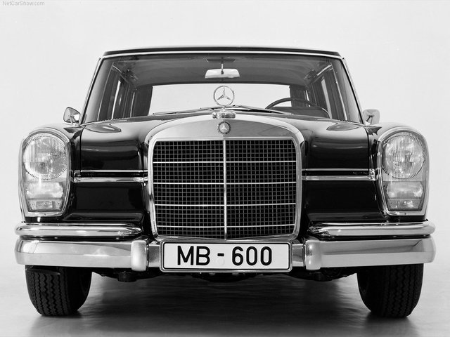 Mercedes-Benz-600_Pullman_Limousine-1964-1024-06.jpg