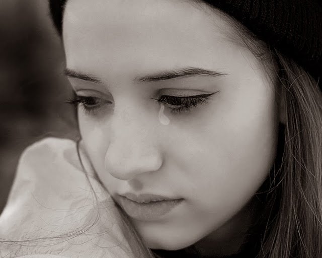 Sad-Girls-Pic-2.jpg