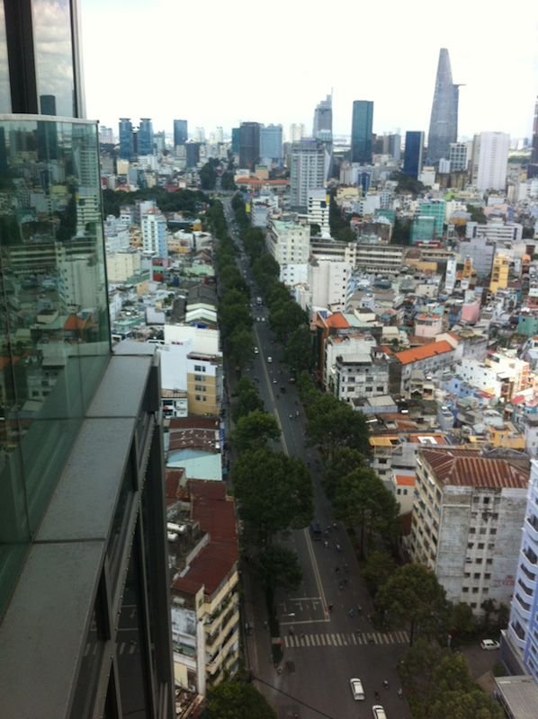 A great view up Tran Hung Dao towards Ben Thanh Market.jpg