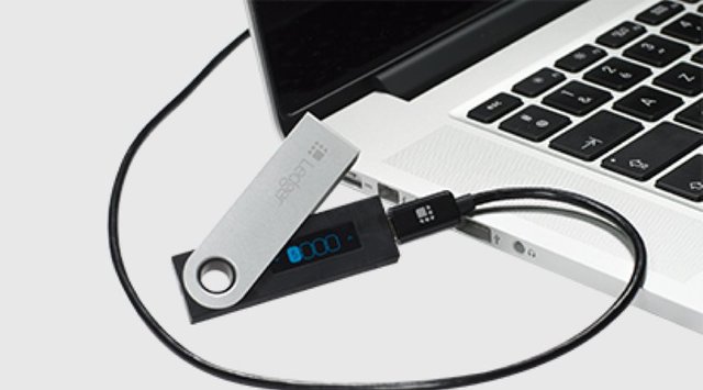 The Ledger Nano S hardware wallet