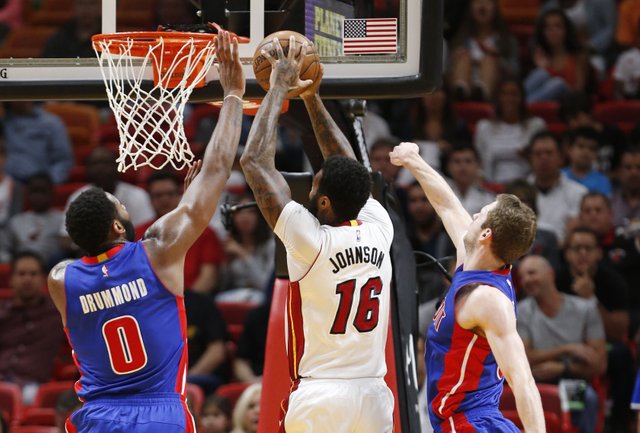 pistons_heat_basketball_268.jpg